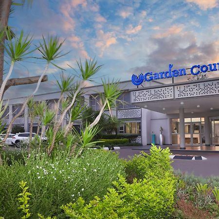 Garden Court Умтата Екстер'єр фото