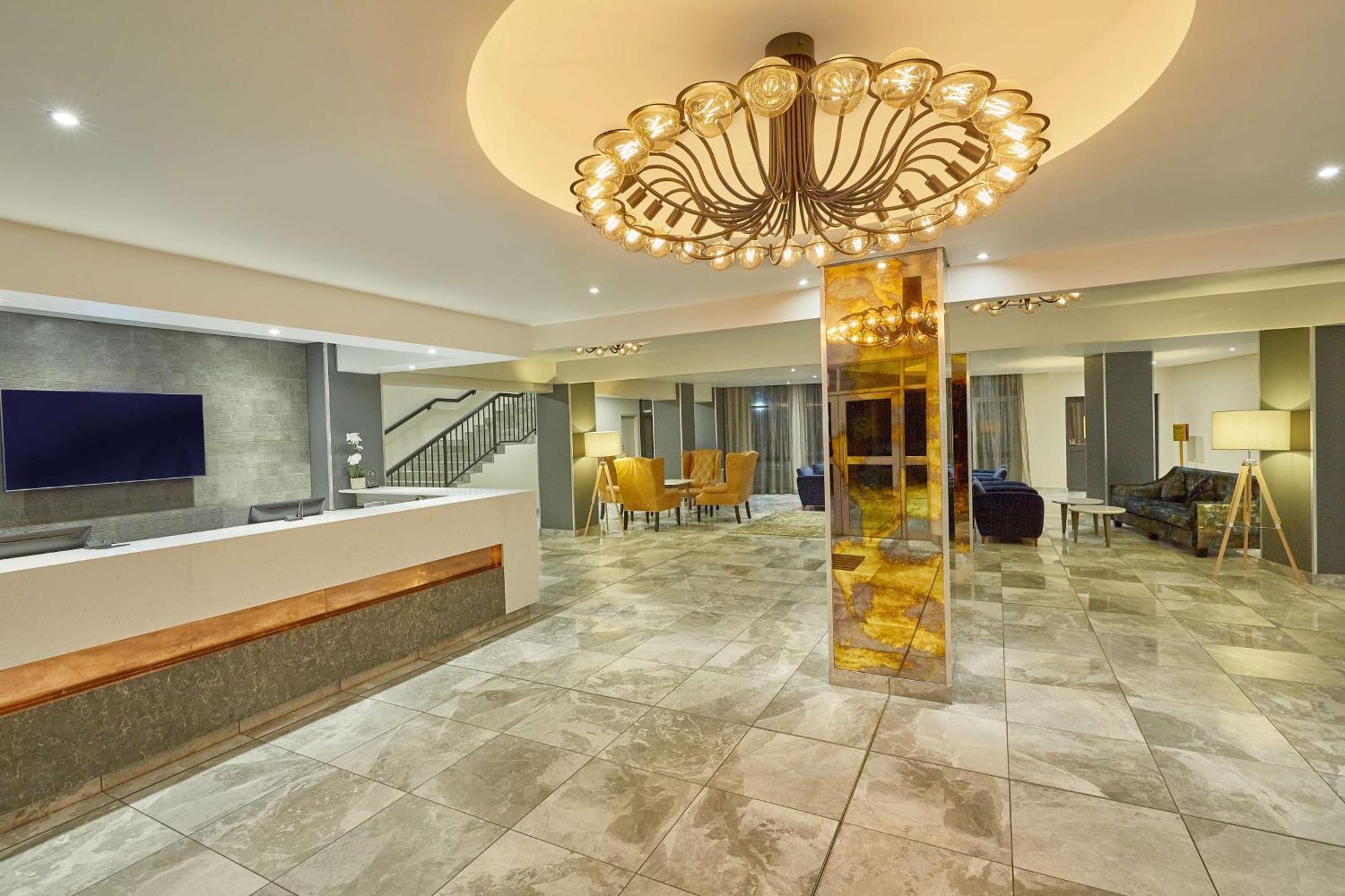 Garden Court Умтата Екстер'єр фото